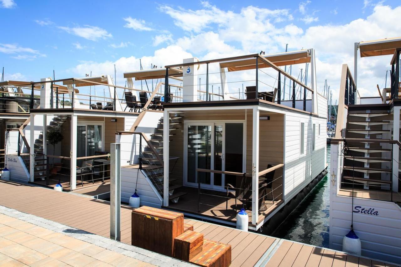 Floating House Sea Queen Portoroz Exterior photo