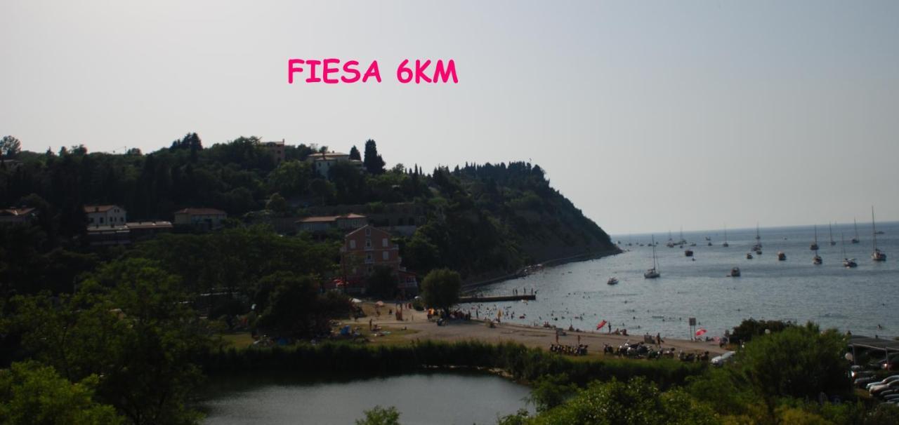 Floating House Sea Queen Portoroz Exterior photo