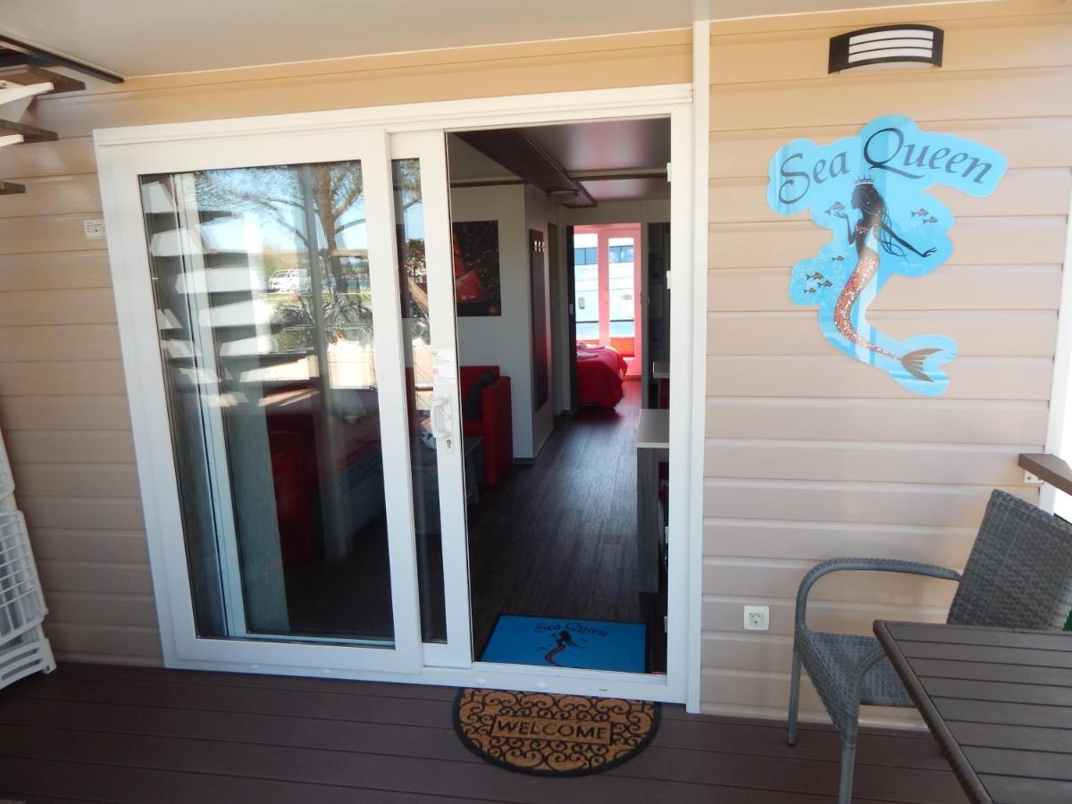 Floating House Sea Queen Portoroz Exterior photo